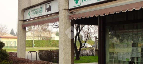 2 rooms Commercial property in Paderno Dugnano, Italy No. 116697 16