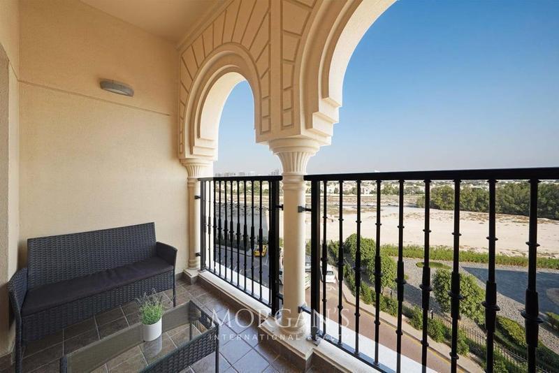 Apartamento T1 em Jumeirah Golf Estates, UAE N.º 95459