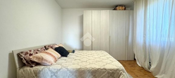 4-salle Appartement à Ponsacco, Italy No. 143974 14