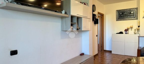 4-salle Appartement à Ponsacco, Italy No. 143974 9