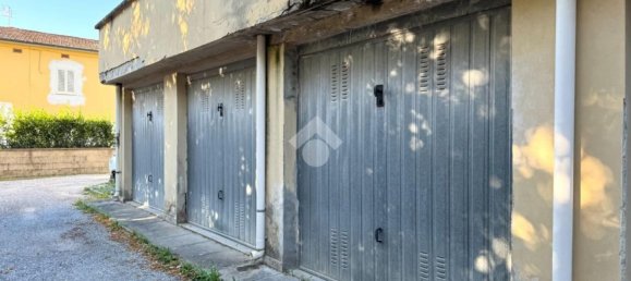 4-salle Appartement à Ponsacco, Italy No. 143974 24