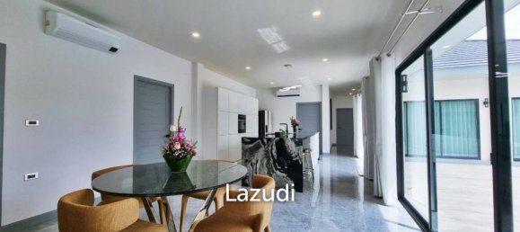 4 bedrooms Villa in Pattaya, Thailand No. 23440 6