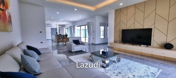 4 bedrooms Villa in Pattaya, Thailand No. 23440 5
