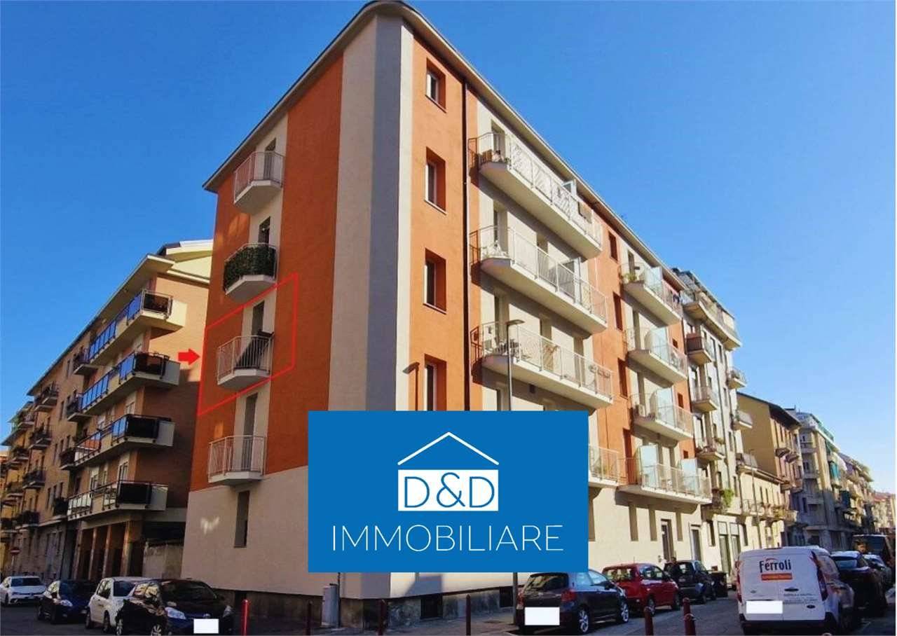 1 bedroom Apartment in Turin, Italy No. 12240