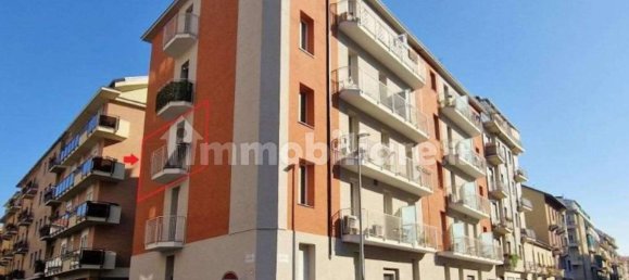1 bedroom Apartment in Turin, Italy No. 12240 2