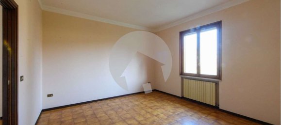 Дом с 9 комнатами в Сан Бенедетто По, Италия № 148812 4