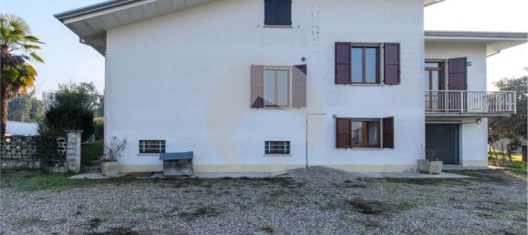 Дом с 9 комнатами в Сан Бенедетто По, Италия № 148812 23