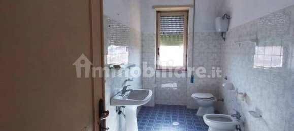 Apartamento de 3 dormitorios en Frosinone, Italy No. 222311 34