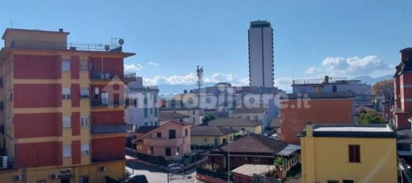 Apartamento de 3 dormitorios en Frosinone, Italy No. 222311 2