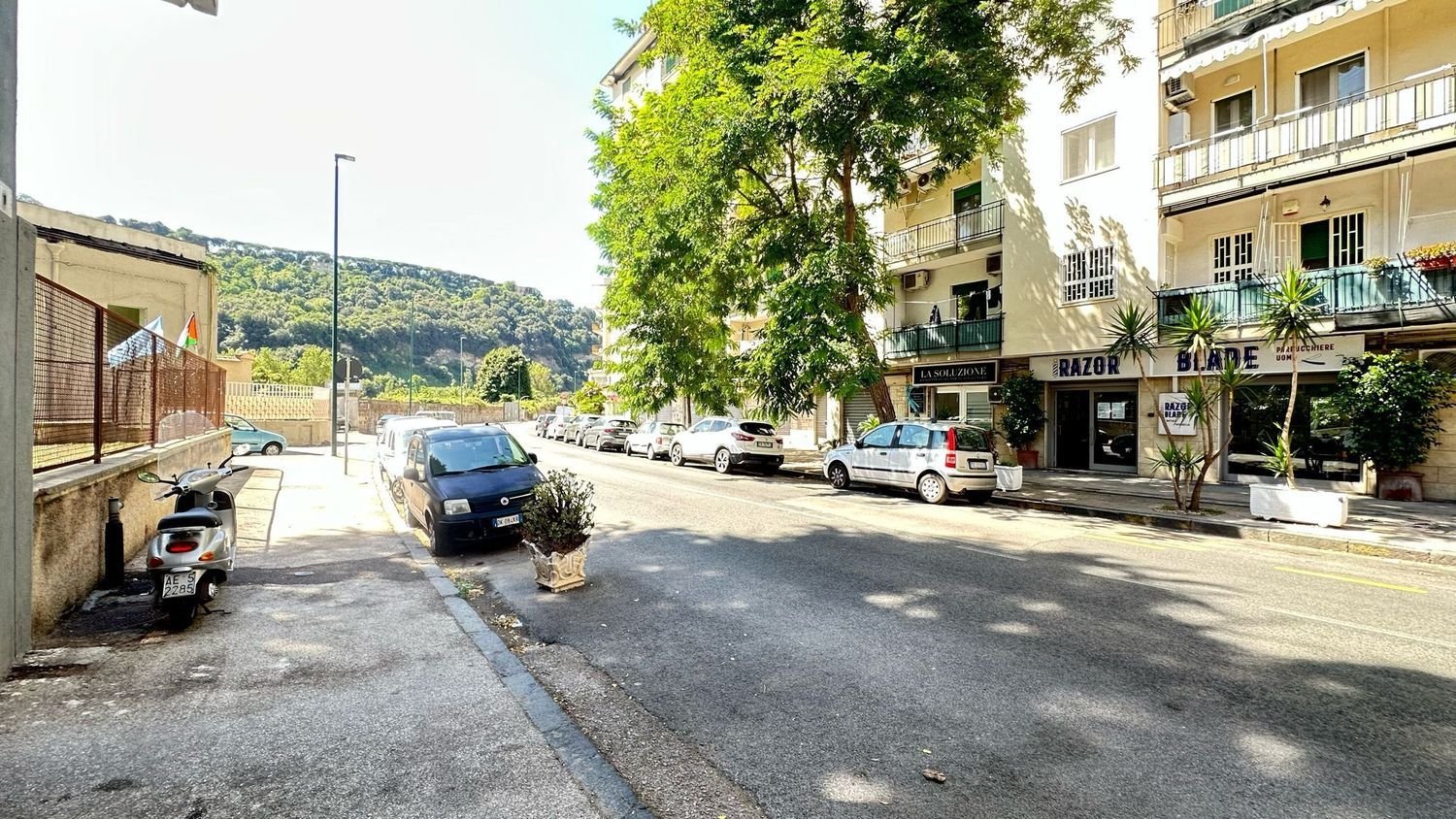 4 rooms Apartment in Naples, Italy No. 268579