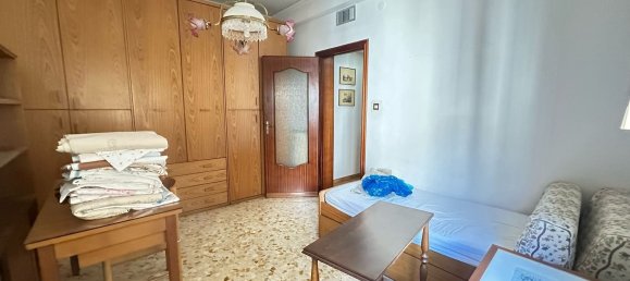 4 rooms Apartment in Naples, Italy No. 268579 6