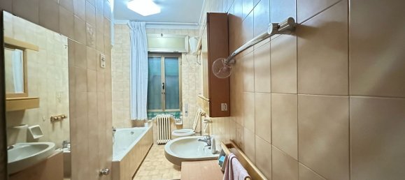 4 rooms Apartment in Naples, Italy No. 268579 5