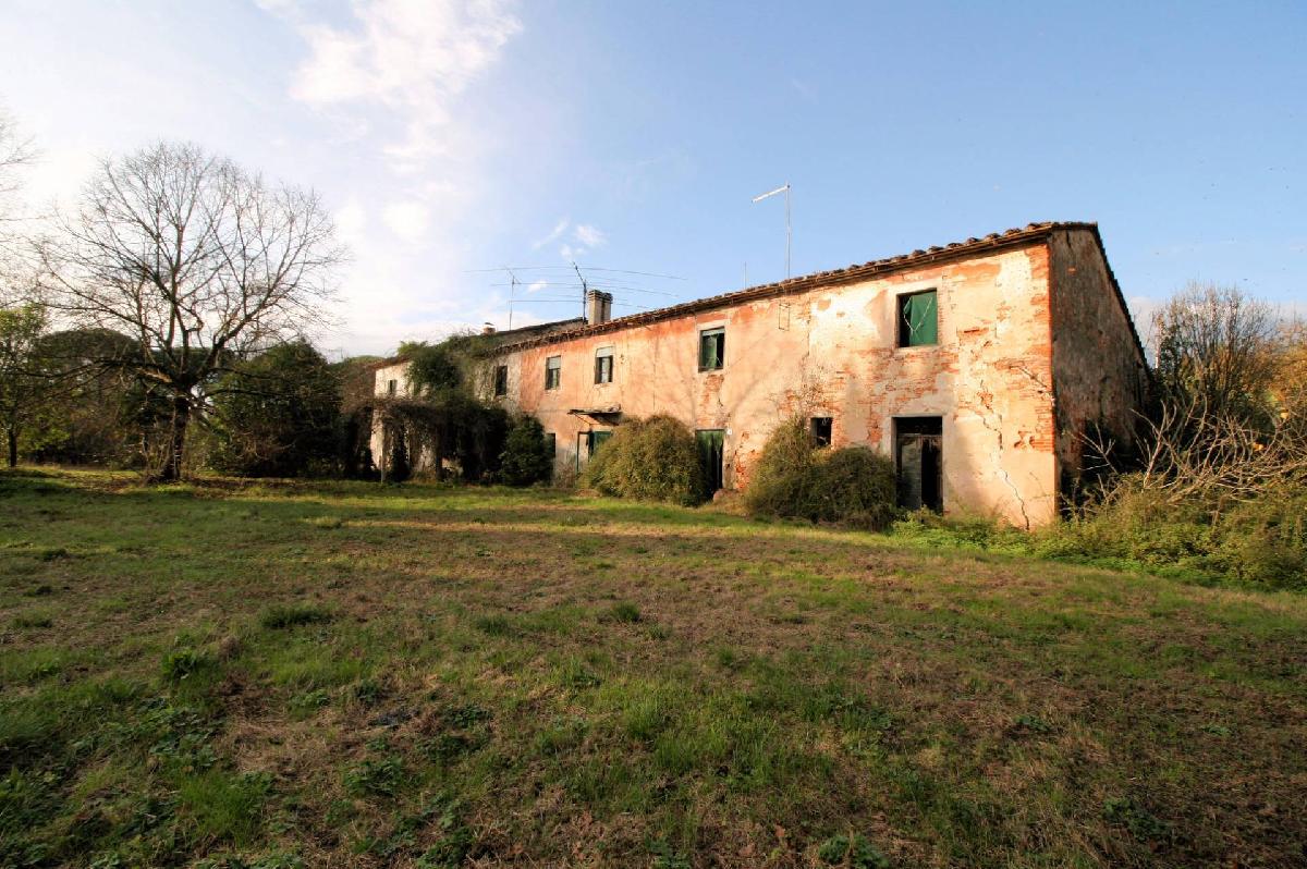 Casa T9 em Altopascio, Italy N.º 236102