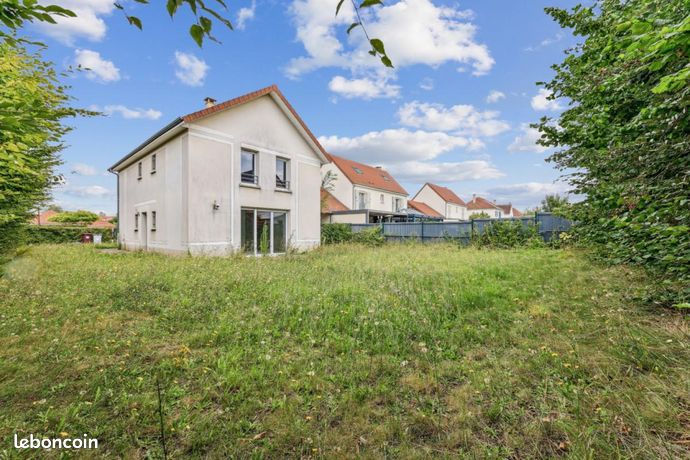 4 bedrooms House in Chanteloup-en-Brie, France No. 282139