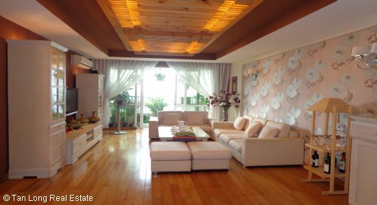 Квартира с 3 спальнями в Тэйхо, Вьетнам № 6312