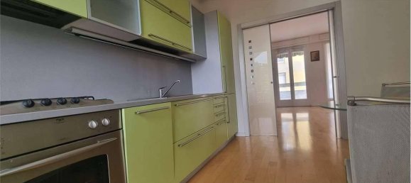 6-Zimmer Penthouse in Rovereto, Italy, Nr. 137984 9