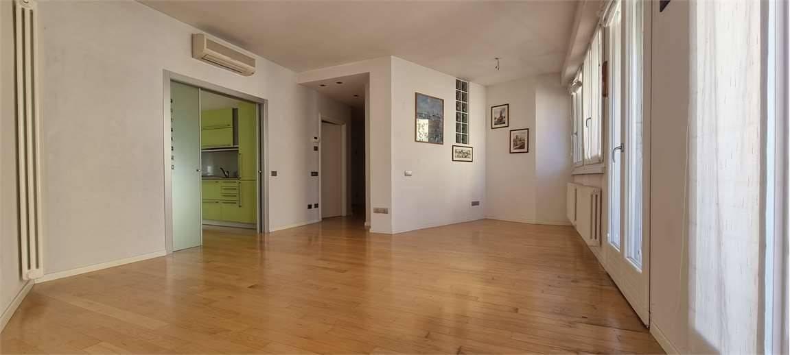 6-Zimmer Penthouse in Rovereto, Italy, Nr. 137984