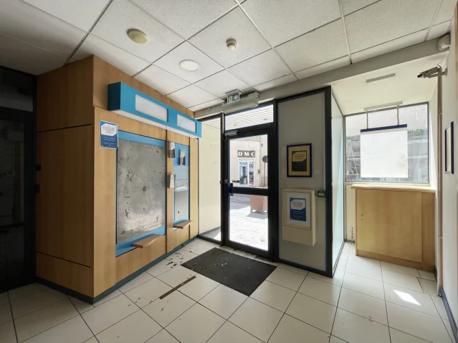 3 bedrooms Building in Confolens, France No. 280220