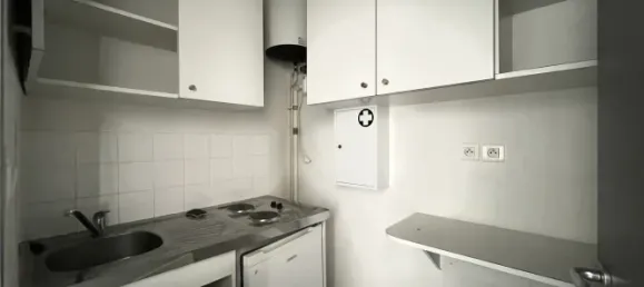 3 bedrooms Building in Confolens, France No. 280220 8