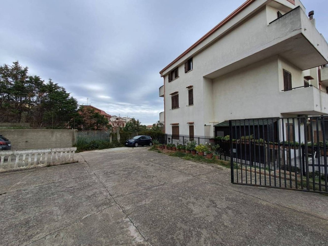 4 bedrooms Apartment in Catanzaro, Italy No. 165052