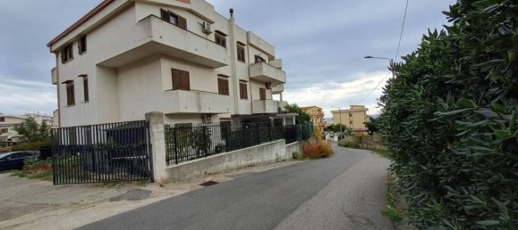 4 bedrooms Apartment in Catanzaro, Italy No. 165052 4