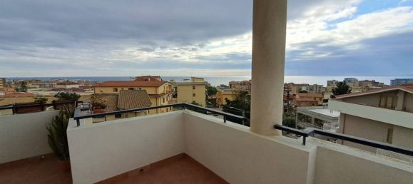 4 bedrooms Apartment in Catanzaro, Italy No. 165052 31