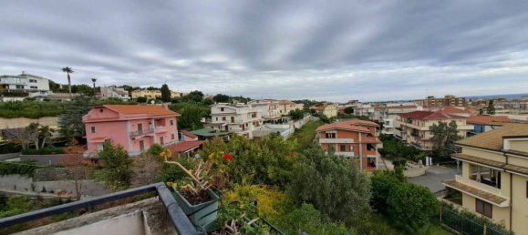 4 bedrooms Apartment in Catanzaro, Italy No. 165052 28