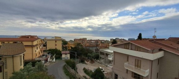 4 bedrooms Apartment in Catanzaro, Italy No. 165052 33