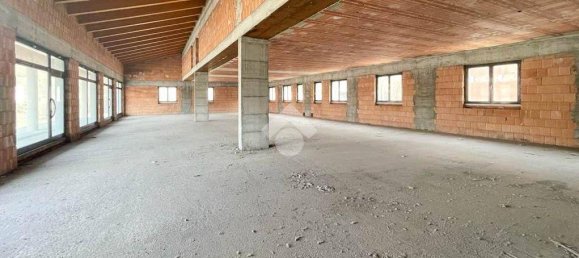 Офис с 2 комнатами в Саббьо Кьезе, Италия № 89743 31