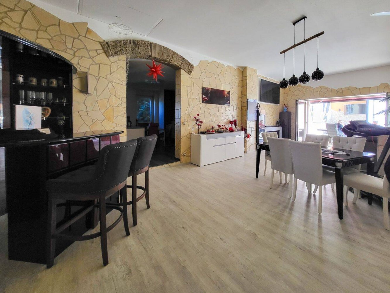 12غرفة عقار تجاري في Leipzig, Germany رقم 348748