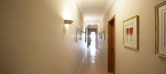 4 bedrooms Apartment in Sliema, Malta No. 3224 23
