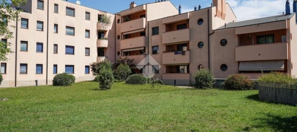 4غرفة شقة في Ponte San Pietro, Italy رقم 274275 38