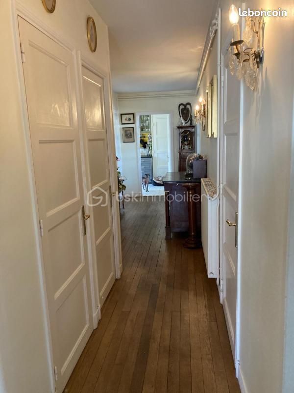 3 bedrooms Apartment in Tours, France No. 215128