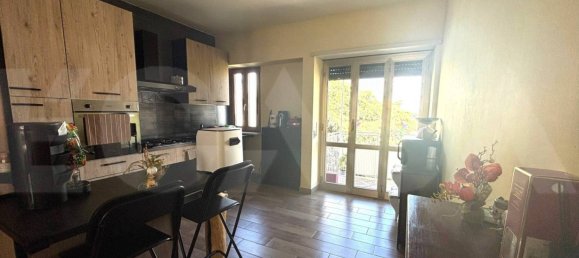 3 bedrooms Apartment in Naples, Italy No. 313667 10