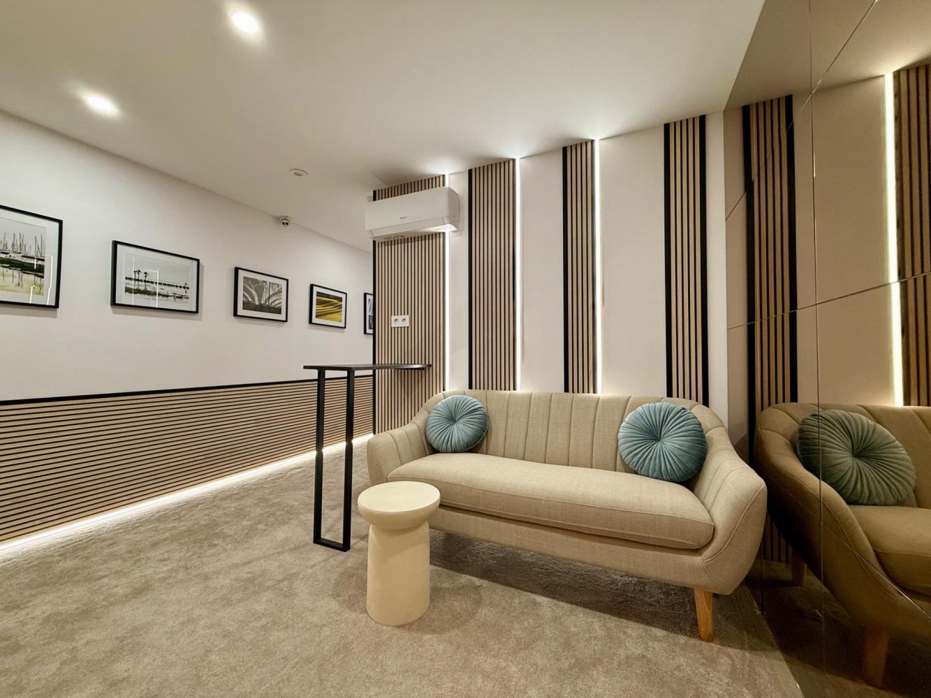 5 bedrooms Apartment in Alicante, Spain No. 146890