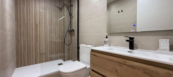 5 bedrooms Apartment in Alicante, Spain No. 146890 11