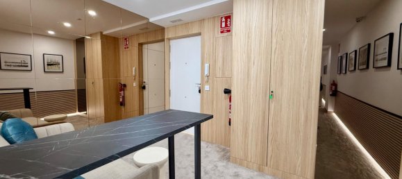 5 bedrooms Apartment in Alicante, Spain No. 146890 2