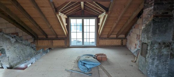 Здание с 7 комнатами в Вальдсхут, Германия № 959 12