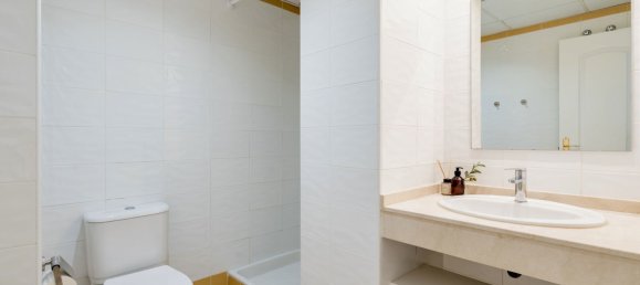 3 Schlafzimmer Penthouse in Marbella, Spain, Nr. 154429 37