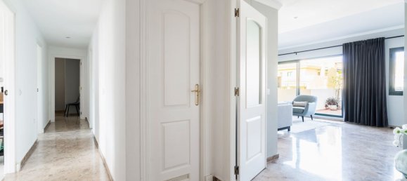 3 Schlafzimmer Penthouse in Marbella, Spain, Nr. 154429 38