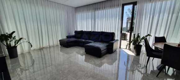 Коммерческая недвижимость с 4 спальнями в Суни-Занакья, Кипр № 13526 3