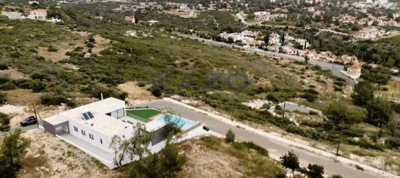 Коммерческая недвижимость с 4 спальнями в Суни-Занакья, Кипр № 13526 15