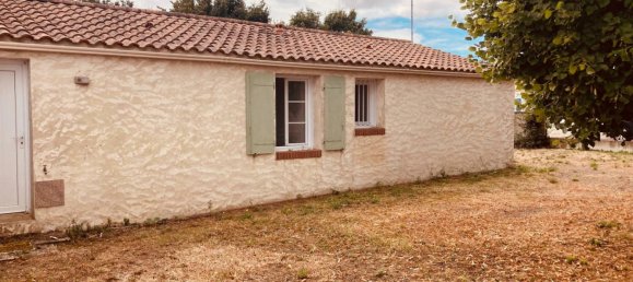 2 Schlafzimmer Haus in Saint-Benoist-sur-Mer, France, Nr. 283681 2