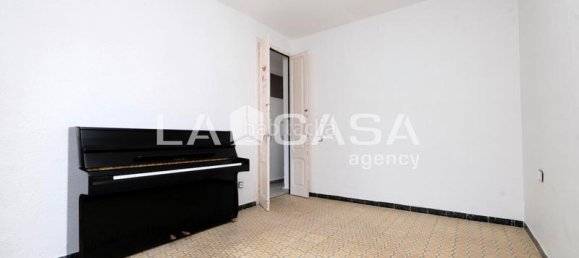 3 bedrooms Apartment in Barcelona, Spain No. 171123 3