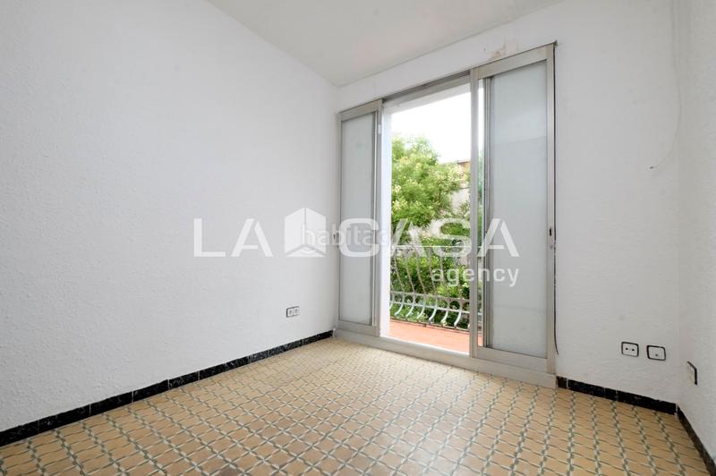 3 bedrooms Apartment in Barcelona, Spain No. 171123