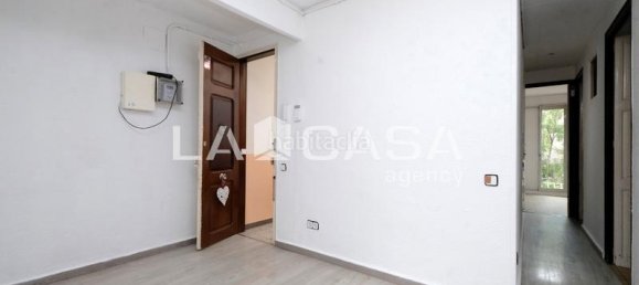 3 bedrooms Apartment in Barcelona, Spain No. 171123 11