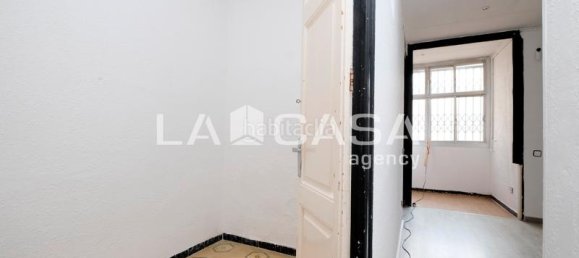 3 bedrooms Apartment in Barcelona, Spain No. 171123 19