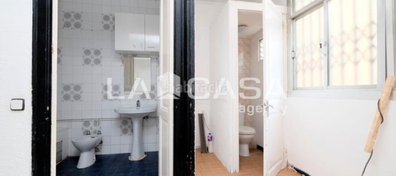 3 bedrooms Apartment in Barcelona, Spain No. 171123 14
