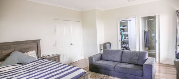 6 bedrooms House in Deniliquin, Australia No. 967 3