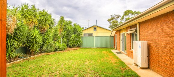 6 bedrooms House in Deniliquin, Australia No. 967 14